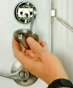 ремонт замка